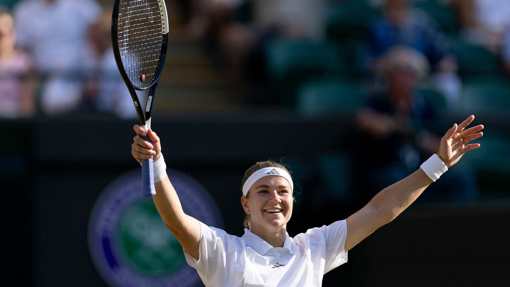 Surgery Sidelines Muchova for Canadian Open, US Open Bid Hangs in Balance