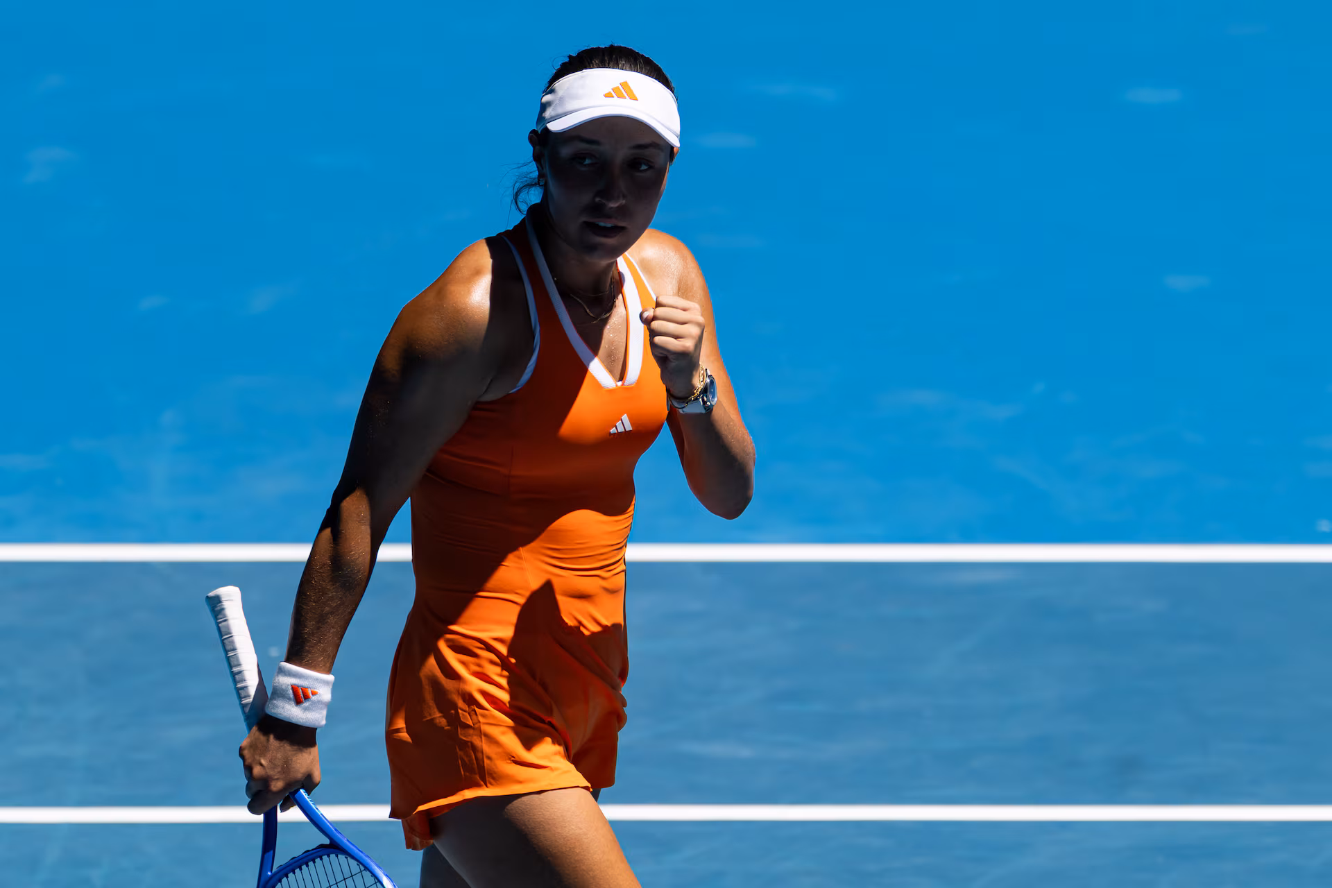Pegula Outlasts Swiatek in Cincinnati Thriller to Set Up All-American Final With Gauff