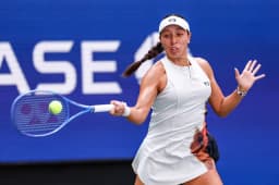 Rain Chaos in Washington: Pegula Holds Set Lead Over Eala as DC Open Final Pushed to Monday