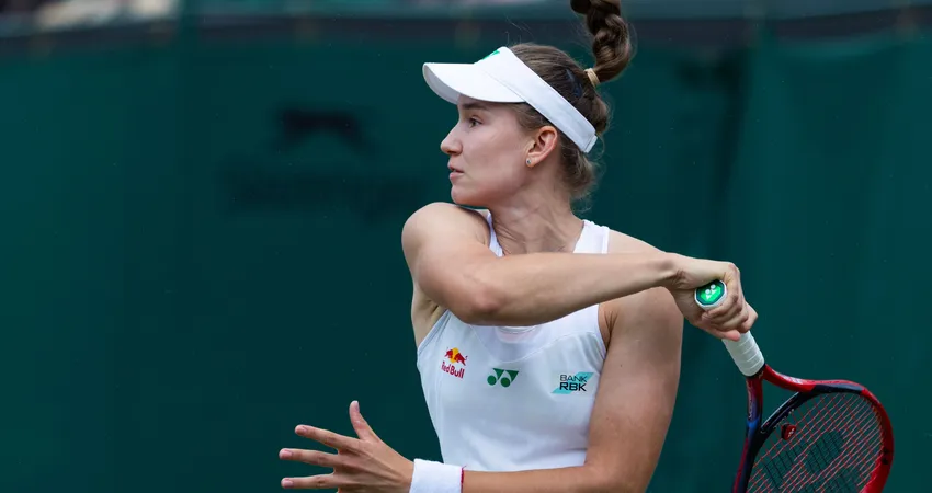 Swiatek Ends Title Drought With Commanding Canadian Open Win Over Rybakina