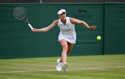 Rybakina Keeps World No. 1 Dream Alive With Osaka Victory in Toronto