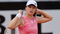 Swiatek Ends Title Drought in Toronto, Rybakina Closes Gap on Sabalenka
